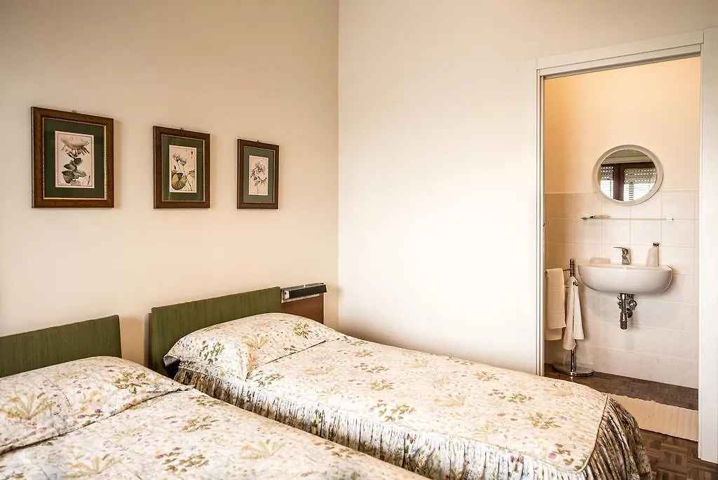 Barbato Rooms Venice Mestre 0*,  Itálie